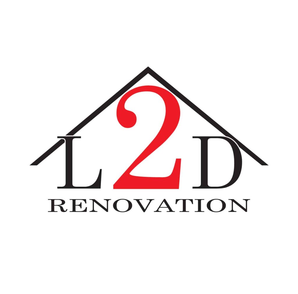 Logo L2D Rénovation, un toit de maison noir encadre 'L2D' (le '2' en rouge), avec 'RENOVATION' en lettres noires dessous.